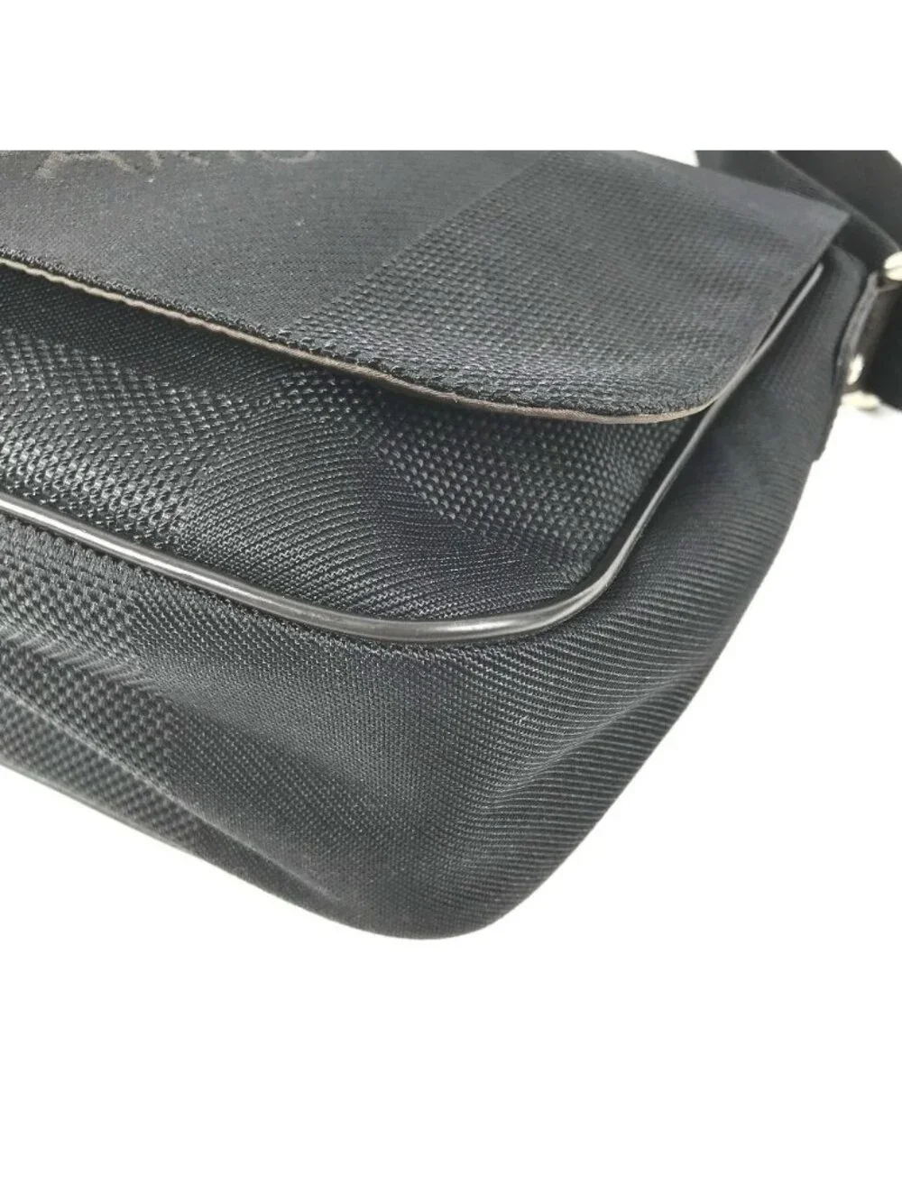 Louis Vuitton Shoulder Bag Petit Messager Damier Geant Canvas Black